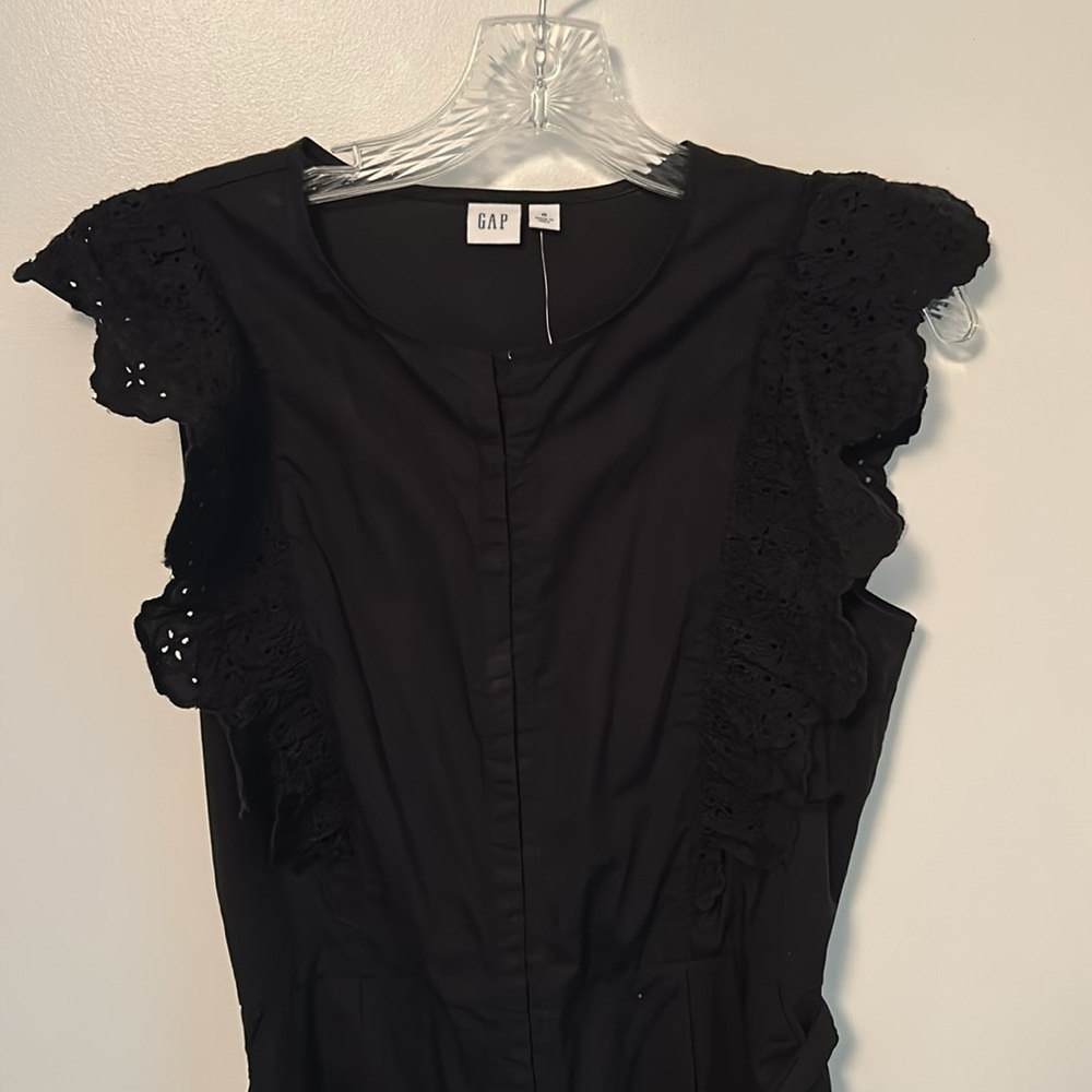 GAP Black Poplin Jumpsuit with Eyelet Ruffle Detailing - Picture 4 of 6